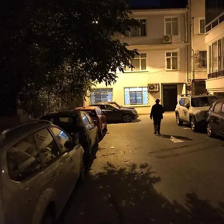Apartment 1+1 In Beyoglu 1